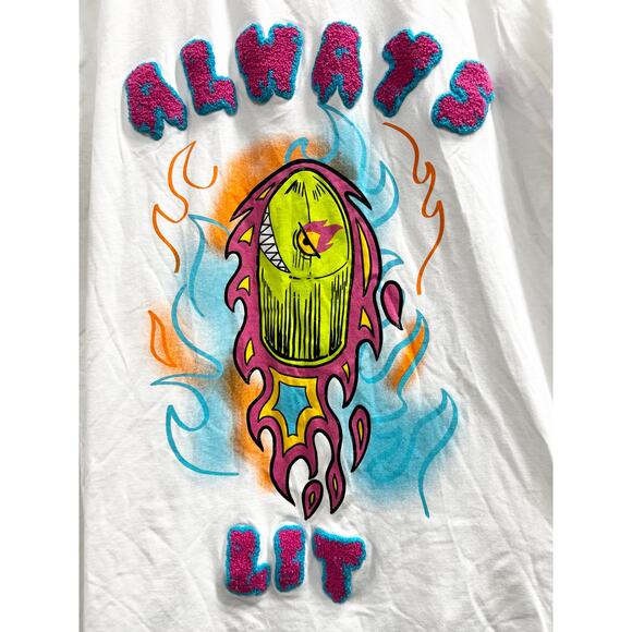 Bleecker & Mercer ALWAYS LIT puff patch logo tee woman’s sz L - Picture 7 of 7